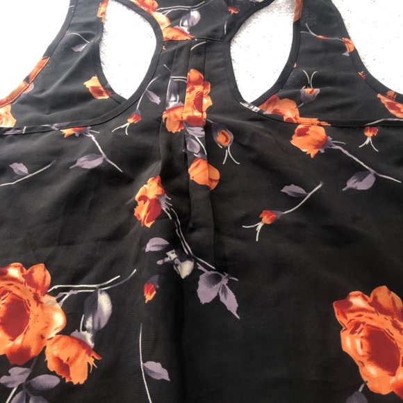 Kismet size medium sleeveless blouse, black with orange flowers- new or like new - Picture 4 of 7